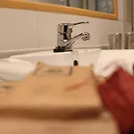 杰尔马纳公寓 *